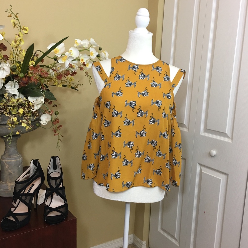 NWT TAKARA FLORAL BOHO SLEEVELESS STRAPPY SHOULDER TOP SIZE M Mustard Yellow